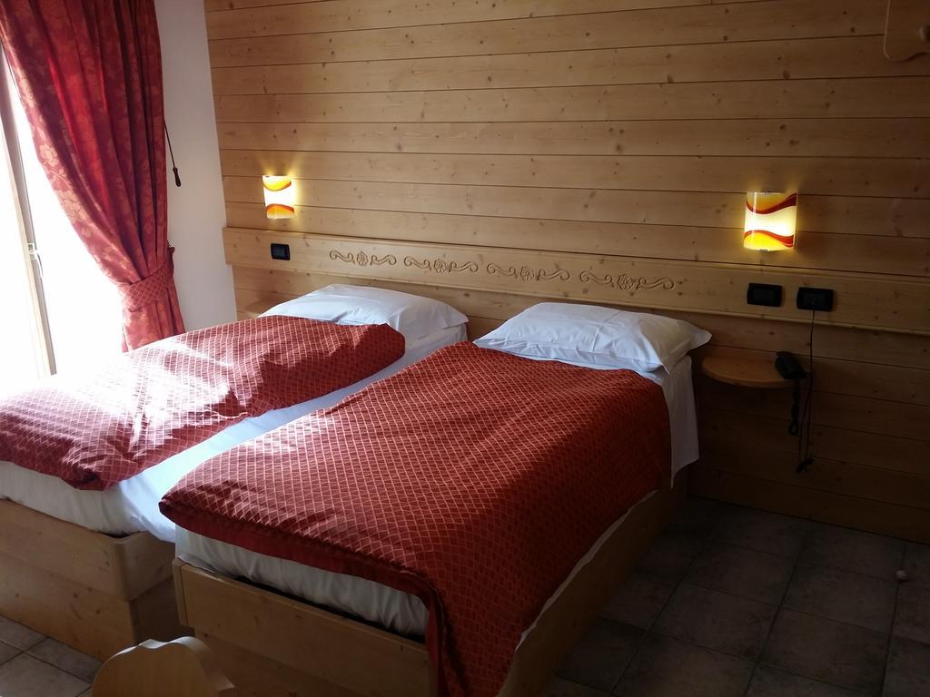 Hotel Raibl Appartamenti Tarvis Zimmer foto